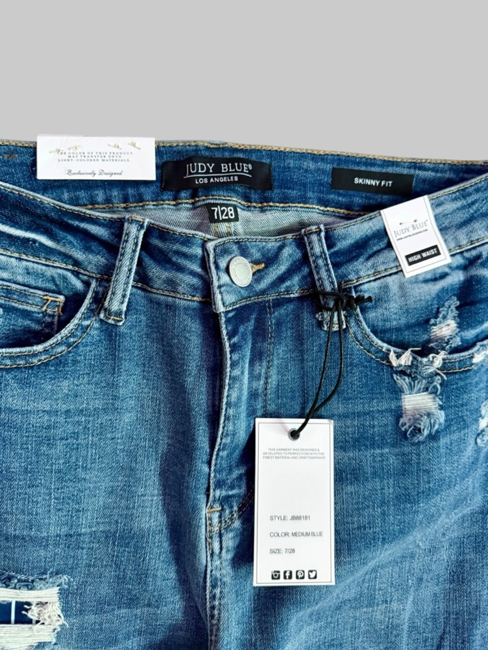 Judy Blue Pin Stripe Distressed Skinny Jeans 7/28 - Picture 5 of 7